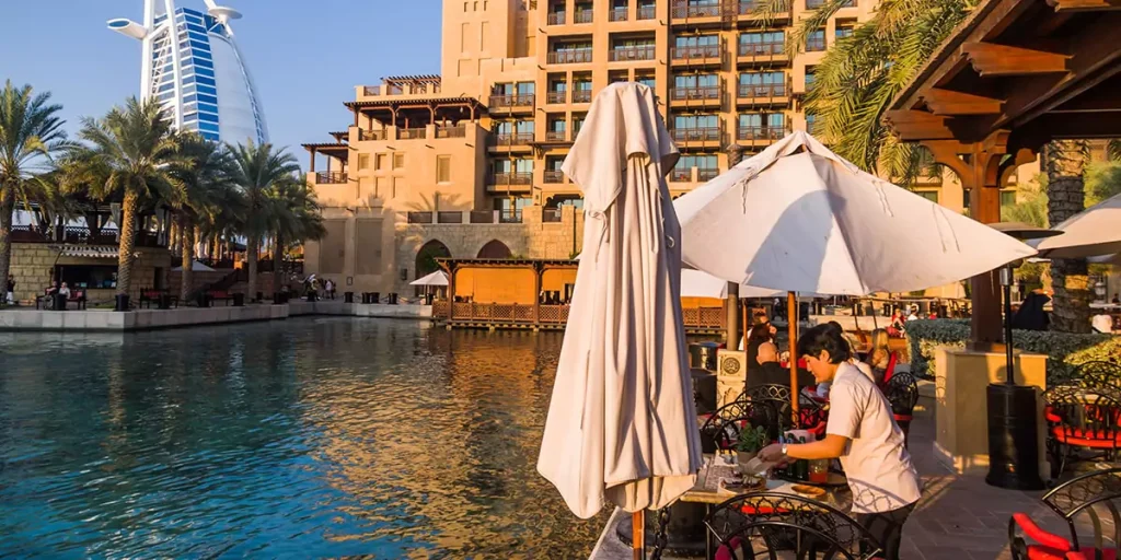 beautiful restaurant location